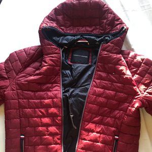 Tommy Hilfiger: Burgundy Puffer Coat